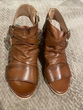 Mix Mooz Cassius Leather Sandals